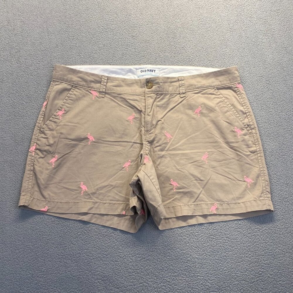 Old‎ Navy women's khaki shorts size 12 Flamingo pattern pre owned.